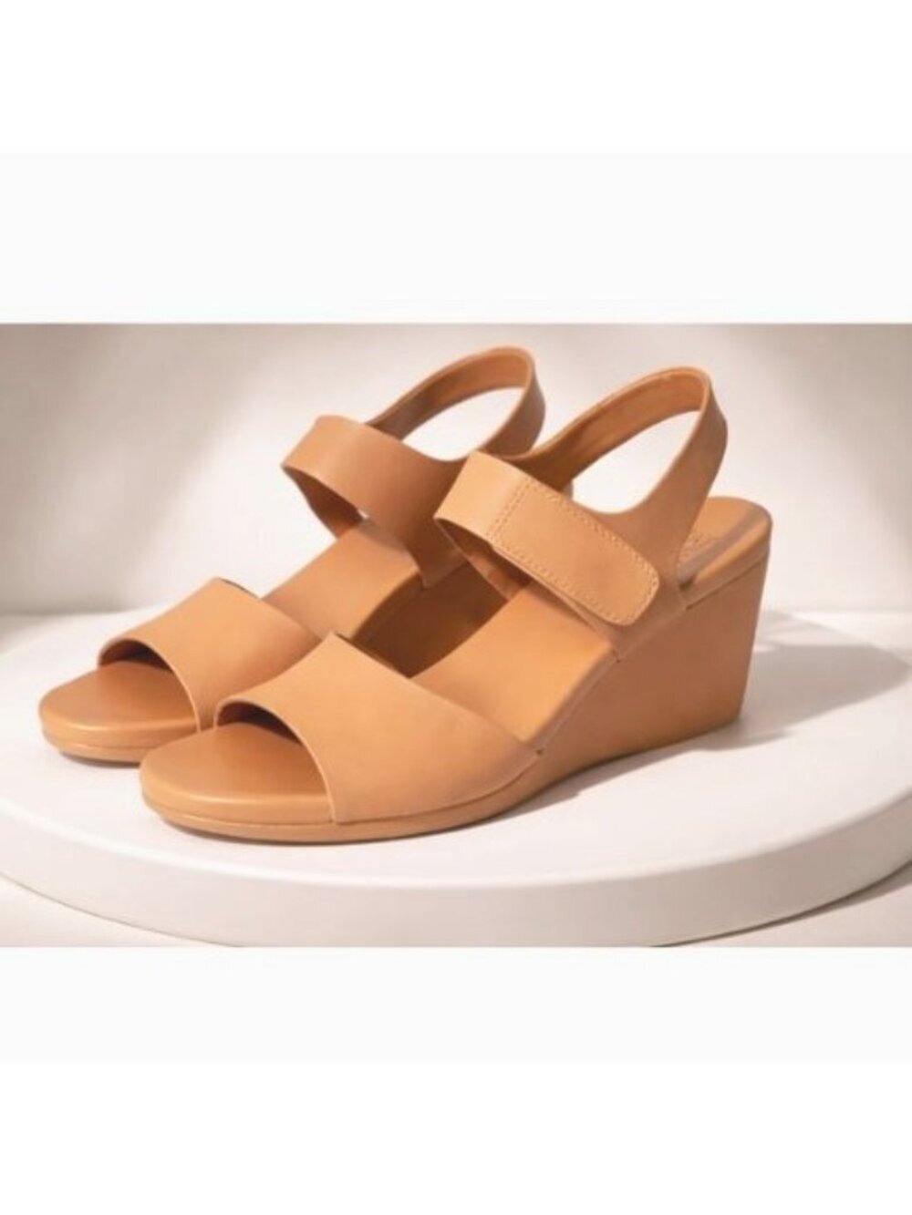 Naturalizer Imani Wedge Sandals – Size 11M Cookie Dough Nubuck – New in Box